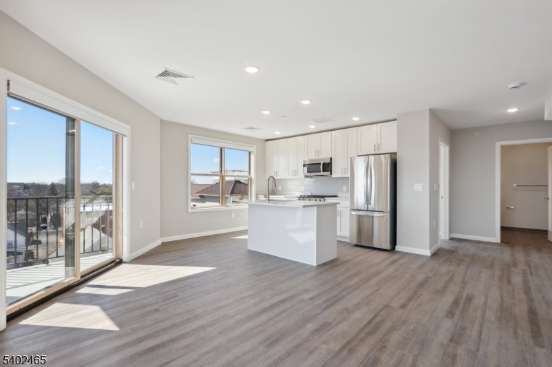 THE WILLOW AT LONG BRANCH - Residential Lease