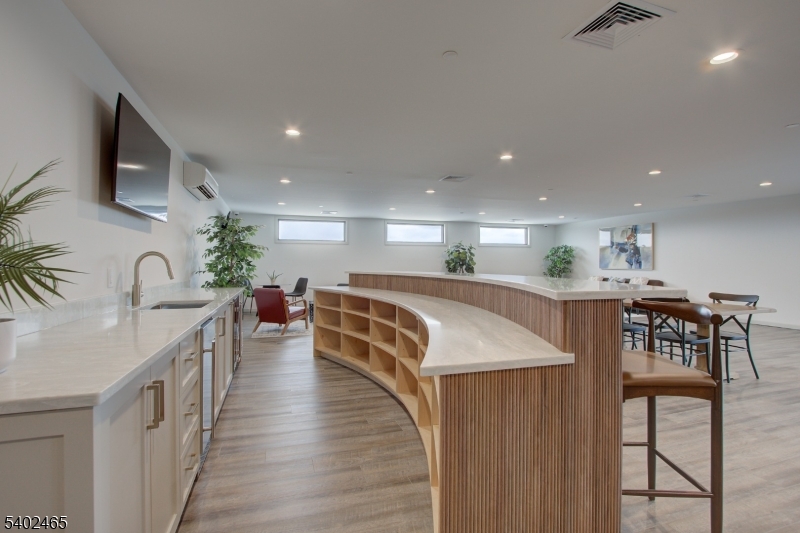 THE WILLOW AT LONG BRANCH - Residential Lease