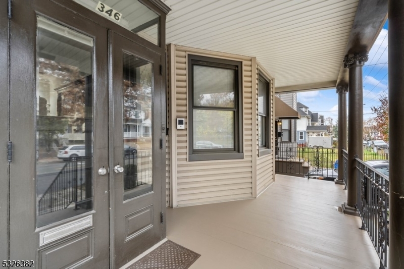 Jersey City, New Jersey 07304, United States, 5 Bedrooms Bedrooms, ,4 BathroomsBathrooms,Residential,Active,29044