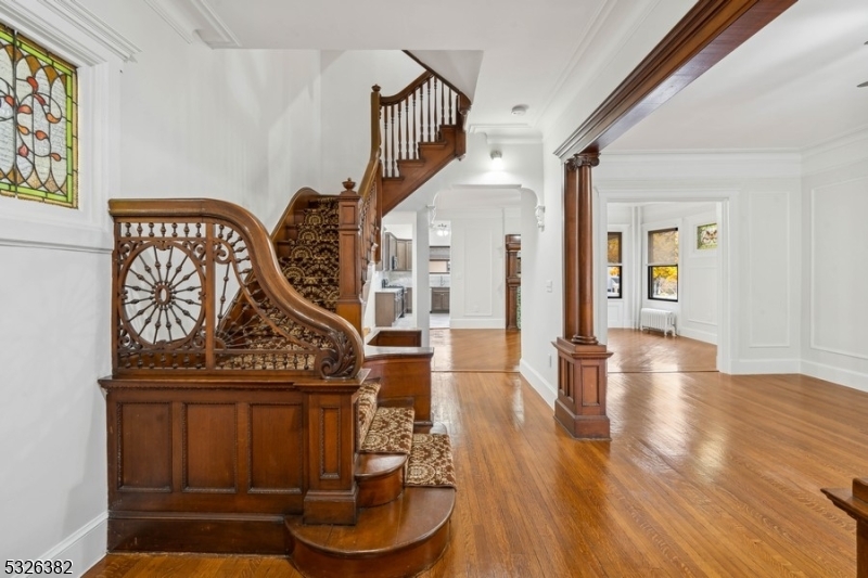 Jersey City, New Jersey 07304, United States, 5 Bedrooms Bedrooms, ,4 BathroomsBathrooms,Residential,Active,29044