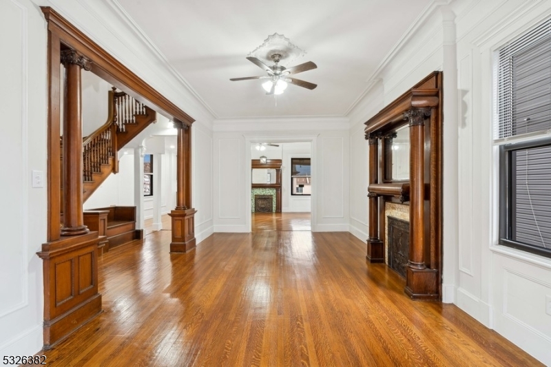 Jersey City, New Jersey 07304, United States, 5 Bedrooms Bedrooms, ,4 BathroomsBathrooms,Residential,Active,29044