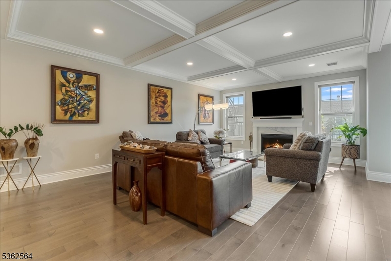 Watchung Mountain Villas - Residential