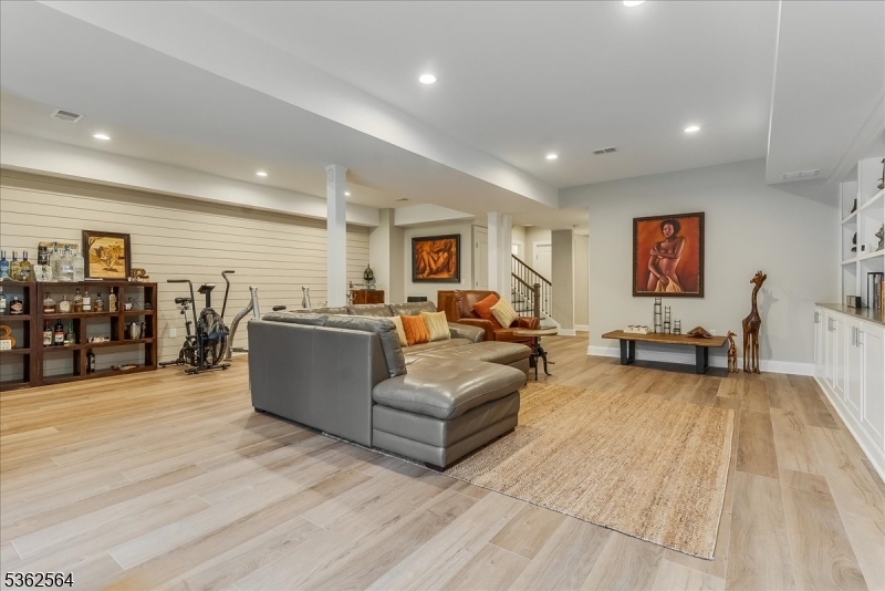 Watchung Mountain Villas - Residential