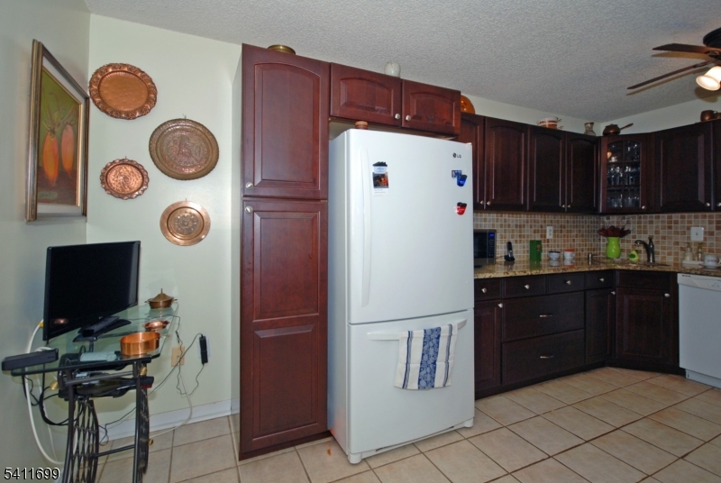 CEDARBROOK - Residential