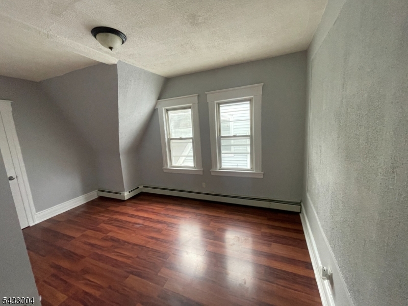 8 Treacy Ave - Photo 3