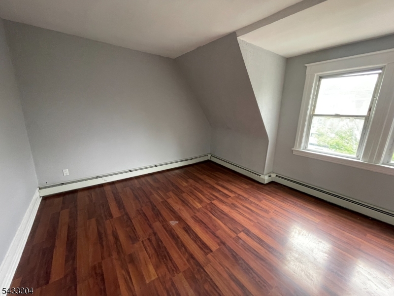 8 Treacy Ave - Photo 2