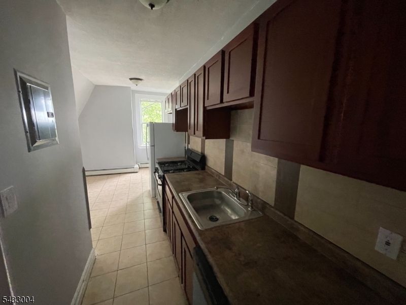8 Treacy Ave - Photo 4