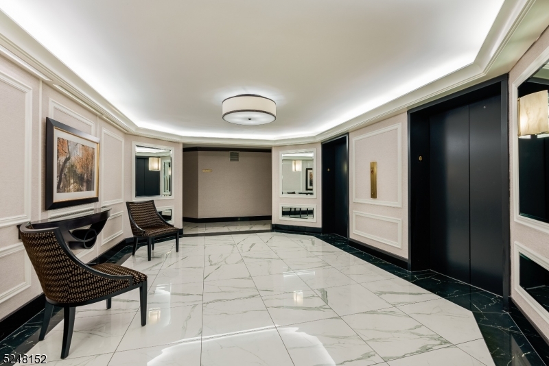 Claridge 2 - Residential