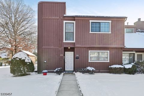 1-5 Chestnut Pl, Waldwick Boro, NJ 07463 - #: 3943704