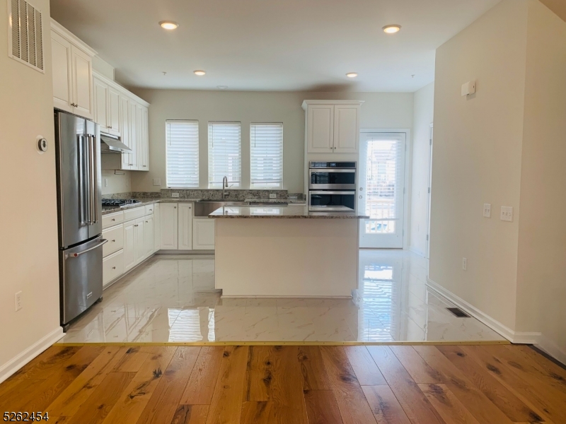 Livingston Square - Residential Lease