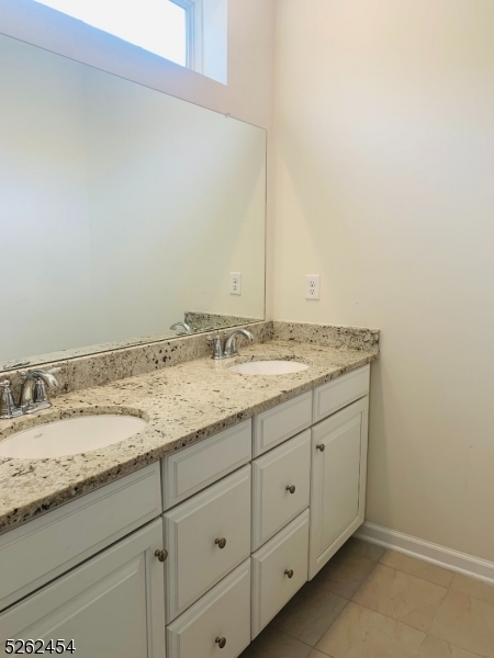 Livingston Square - Residential Lease