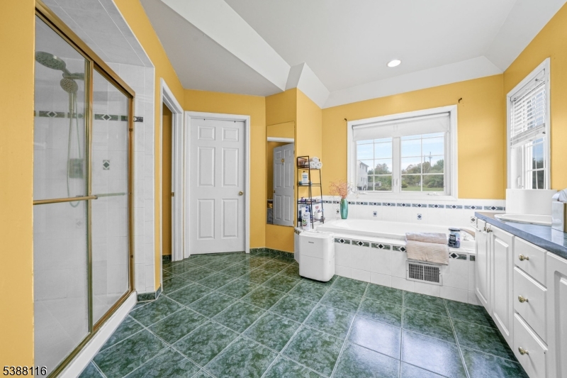 DORSET FARMS - Residential