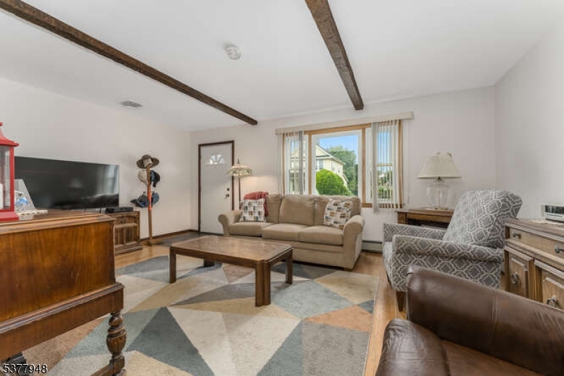 Franklin Twp., New Jersey 08873, United States, 3 Bedrooms Bedrooms, ,2 BathroomsBathrooms,Residential,Coming Soon,191041