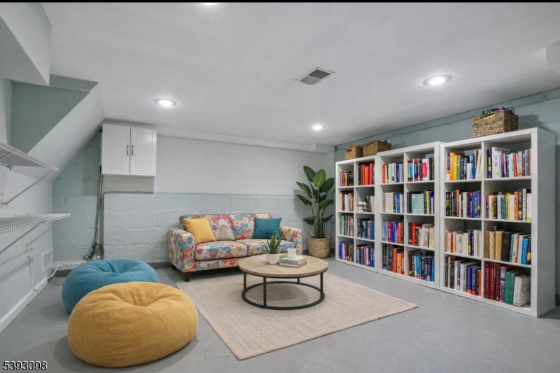 West Montrose - Residential