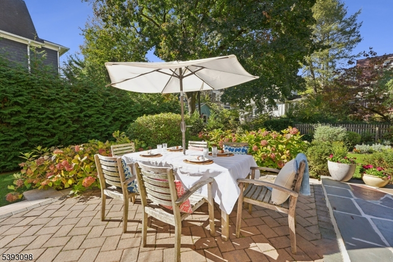 West Montrose - Residential