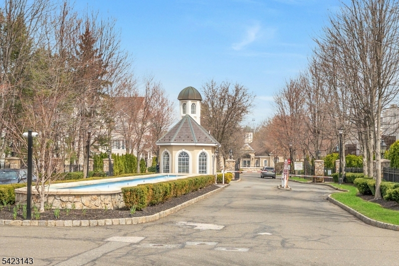 Winthrop Court - Residential