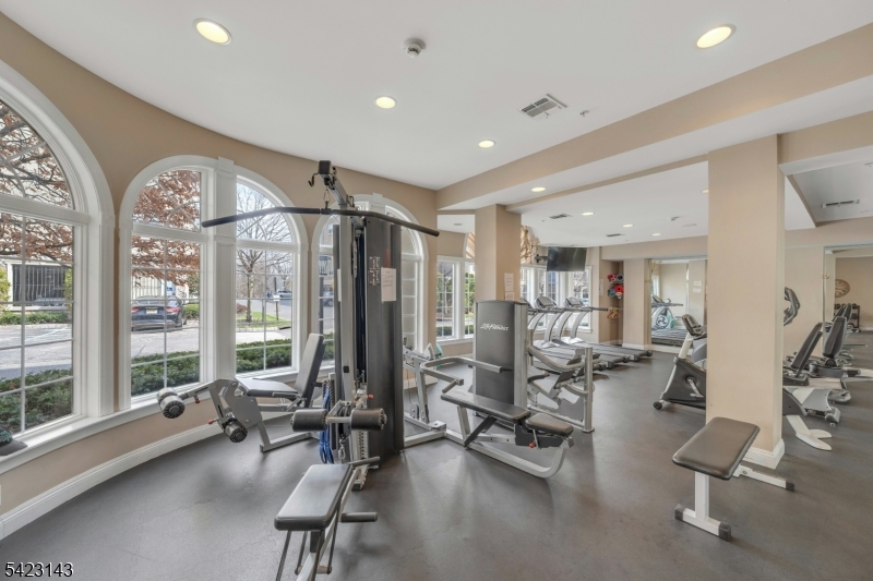 Winthrop Court - Residential