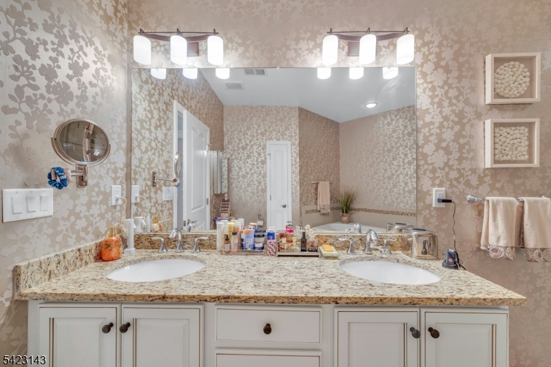 Winthrop Court - Residential