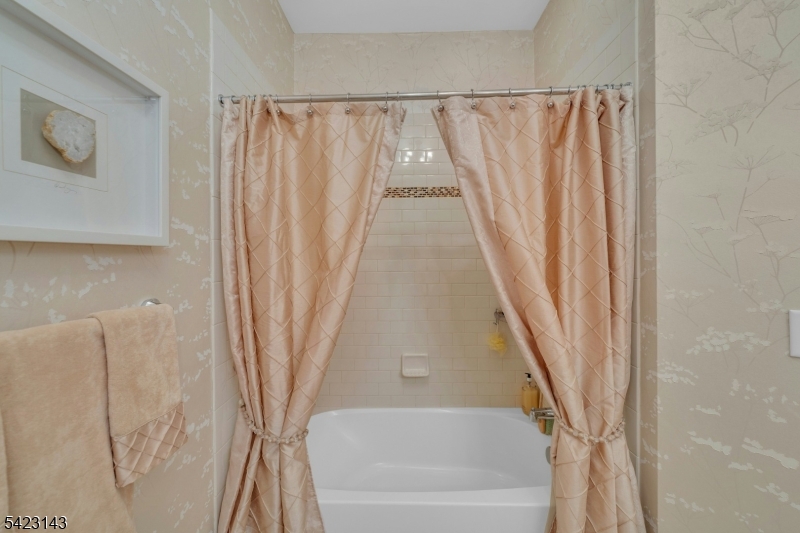 Winthrop Court - Residential