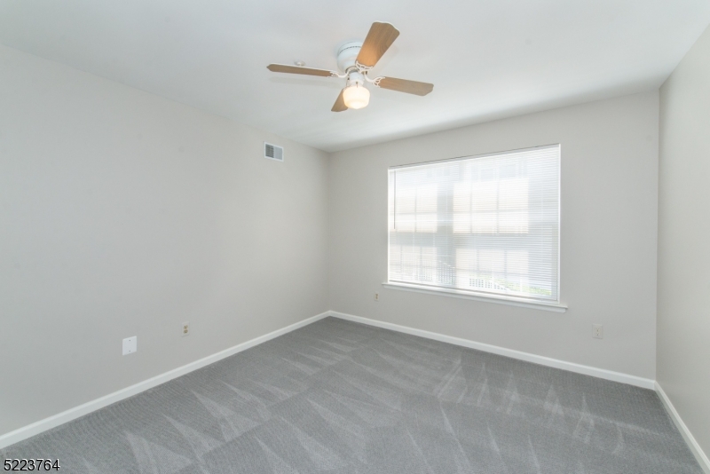 Seasons Glen - Residential Lease