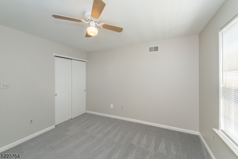 Seasons Glen - Residential Lease