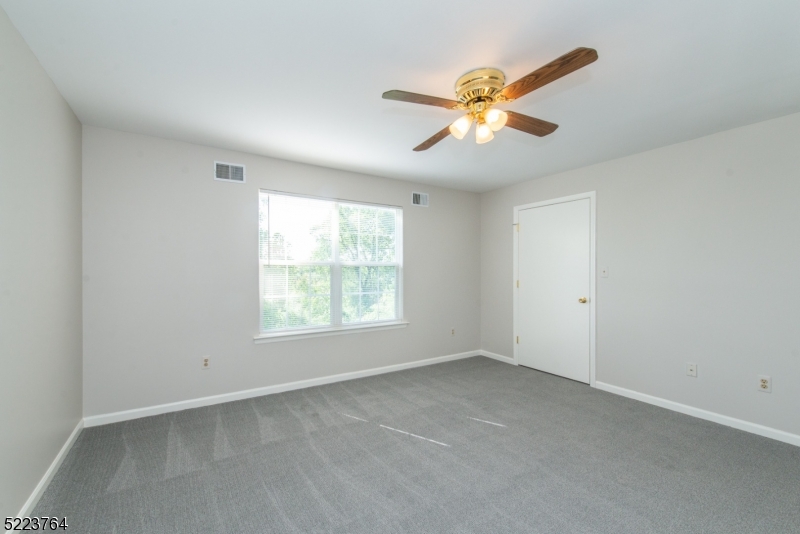 Seasons Glen - Residential Lease