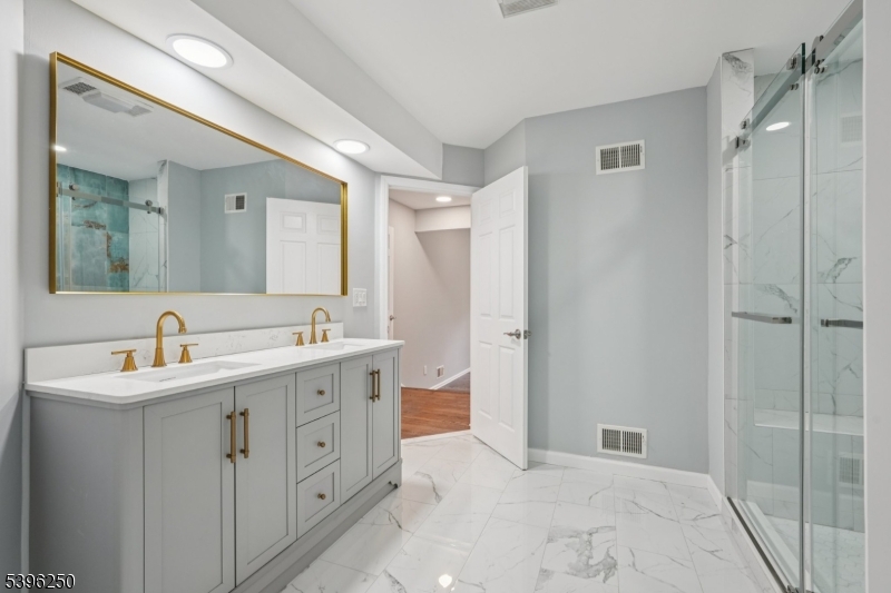 Changebridge at Montville - Residential