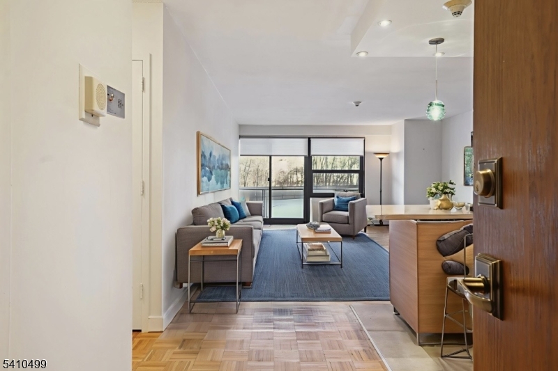 Claridge House 2 - Residential