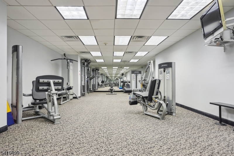 Claridge House 2 - Residential