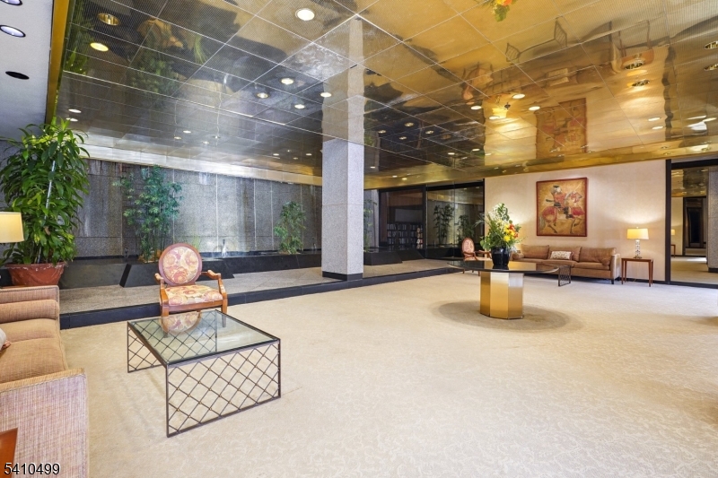 Claridge House 2 - Residential