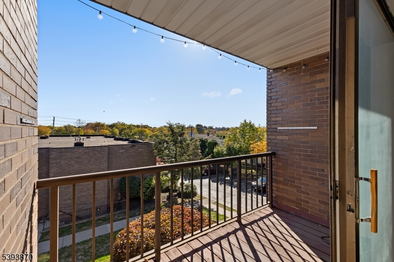 Green Knoll Condominiums - Residential Lease