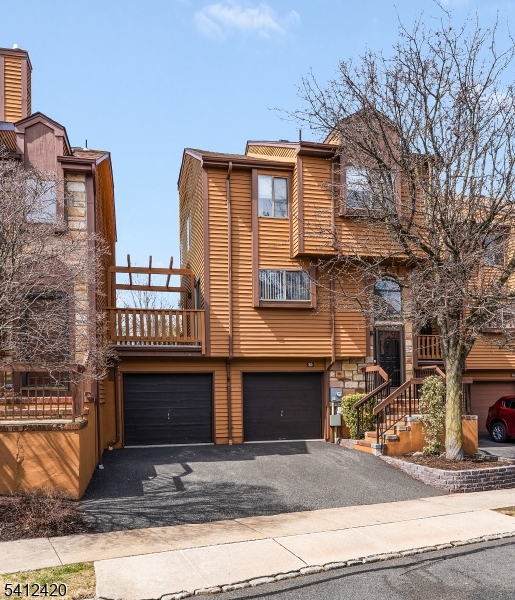 Townsquare Village - Residential