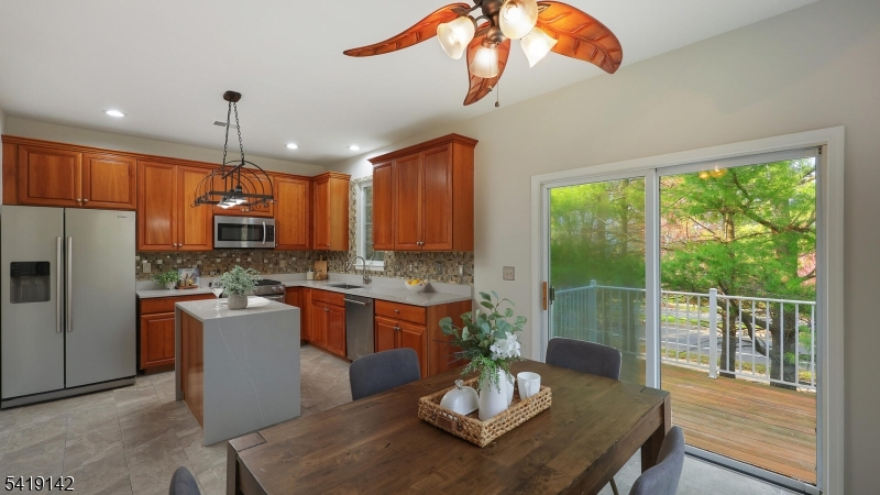 Montgomery Hills - Residential