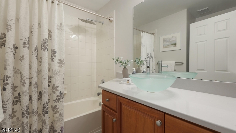 Montgomery Hills - Residential