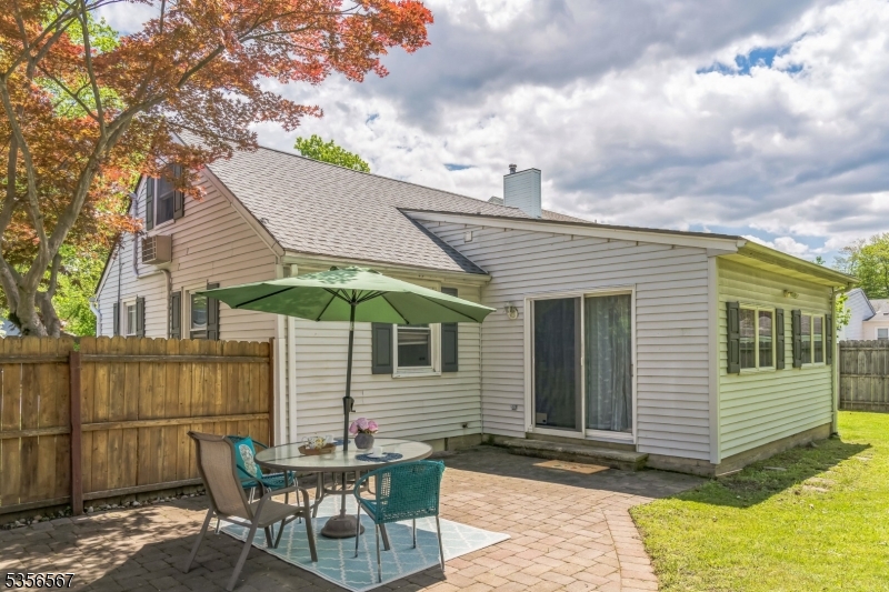 129 River Dr