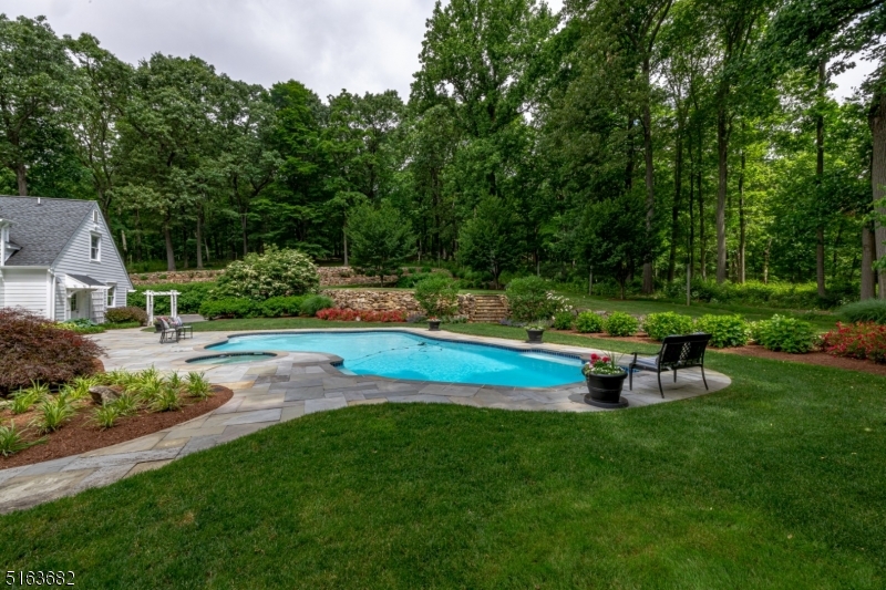 Bernardsville Mountain - Residential