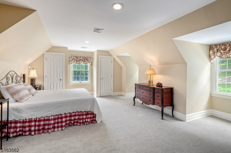 Bernardsville Mountain - Residential