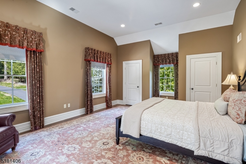 Bernardsville Mountain - Residential