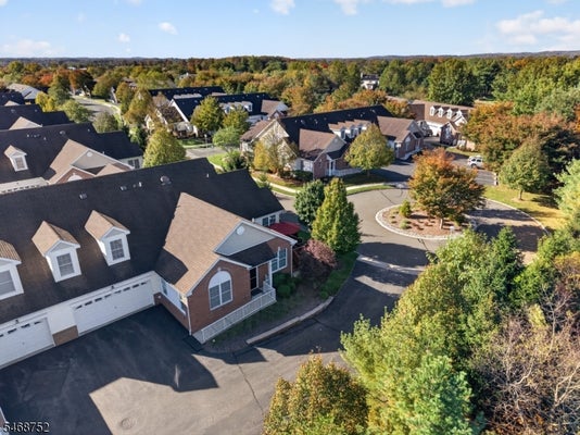 69 SAMSON DR, FLEMINGTON, NJ 08822 - Image f9bf7fbd367b4dcd7ed505e435af4d36/728496363