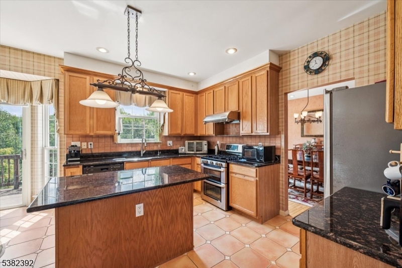 Green Brook Twp., New Jersey 08812, United States, 4 Bedrooms Bedrooms, ,3 BathroomsBathrooms,Residential,Active,211296