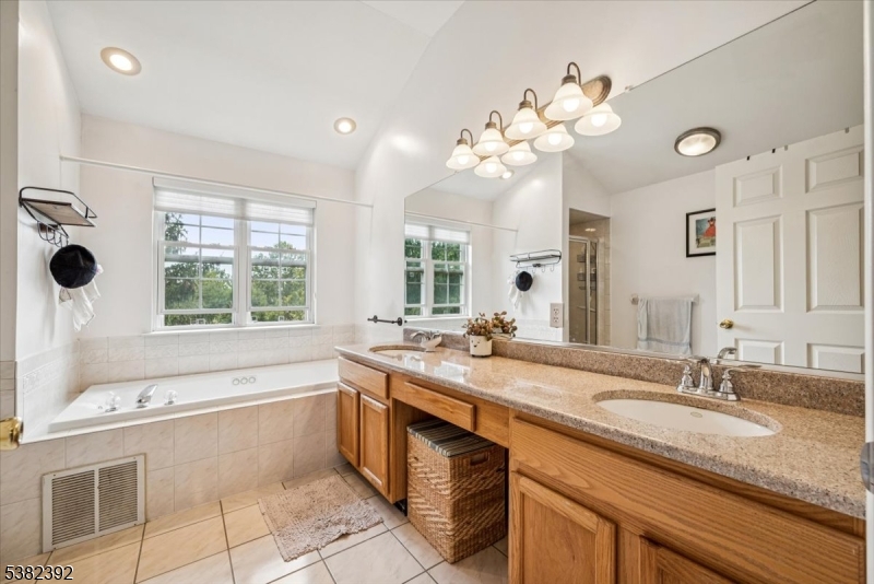 Green Brook Twp., New Jersey 08812, United States, 4 Bedrooms Bedrooms, ,3 BathroomsBathrooms,Residential,Active,211296