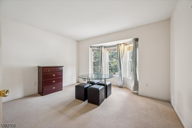 Green Brook Twp., New Jersey 08812, United States, 4 Bedrooms Bedrooms, ,3 BathroomsBathrooms,Residential,Active,211296