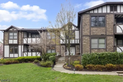 19A Heritage Dr Unit A, Chatham Twp., NJ 07928 - MLS#: 3956858