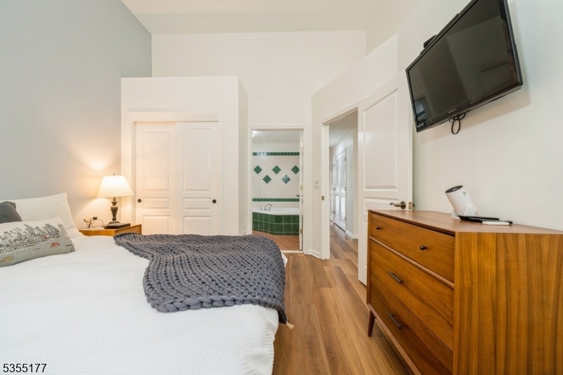 Black Creek - Residential