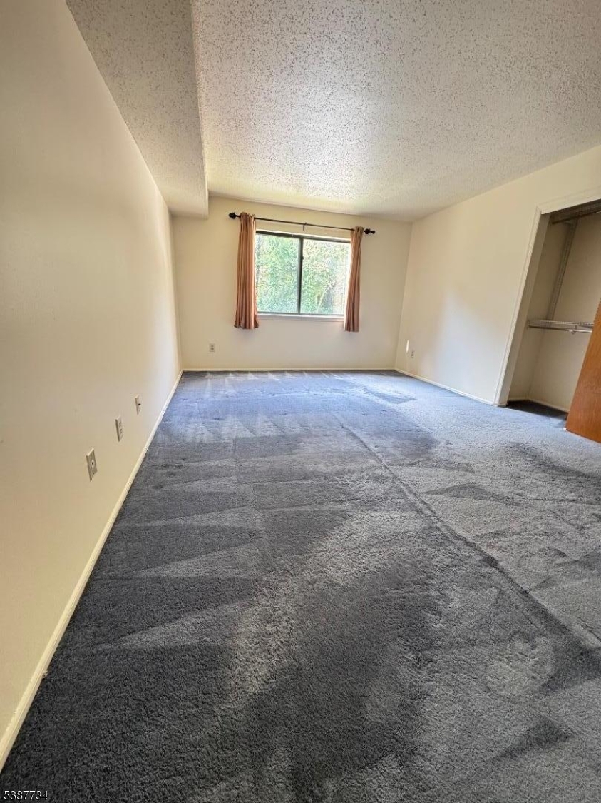 Edison Glen Terr - Residential Lease