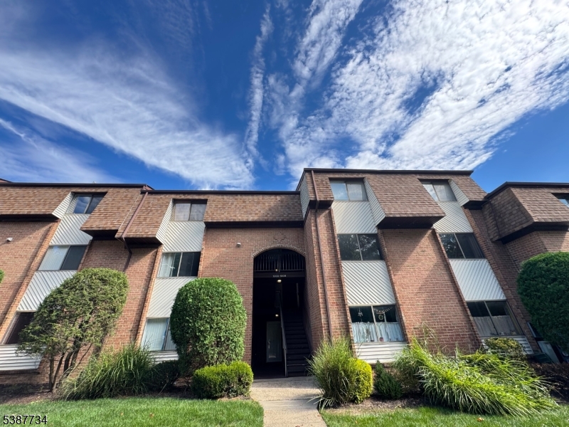 Edison Glen Terr - Residential Lease