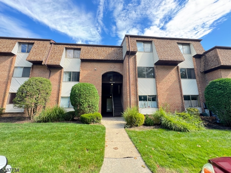 Edison Glen Terr - Residential Lease