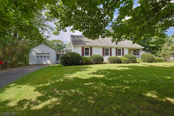 94 BROAD ST, BRANCHVILLE, NJ 07826 - Image fa3df7338e38bcf4efc2fc0c2eb3c638/2352639373