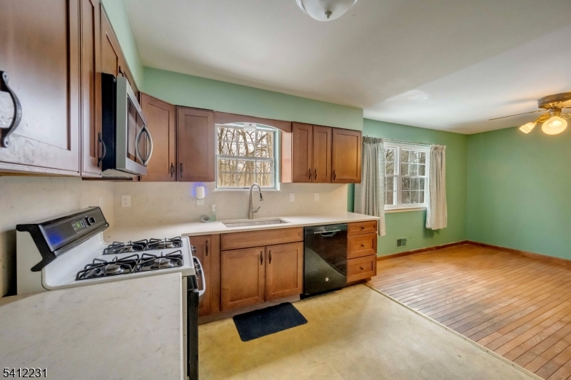 Shabbecong Village - Residential