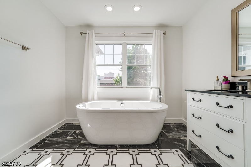 Knollwood - Residential